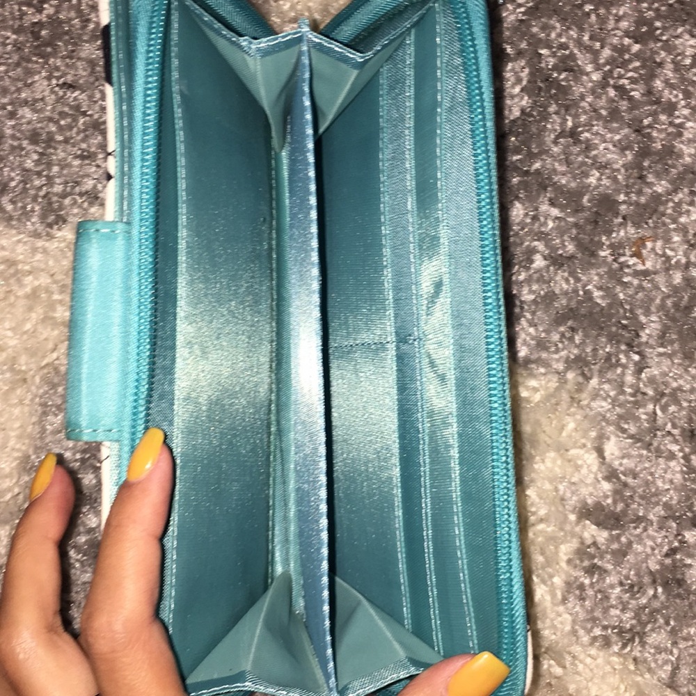 Wallet - Picture 3 of 4